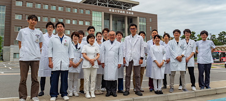 新潟大学大学院医歯学総合研究科 顎顔面再建学講座 組織再建口腔外科分野